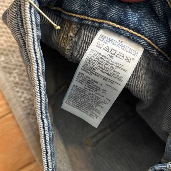 Old Navy Light Blue Women's Flare Jeans - Picture 3 of 3